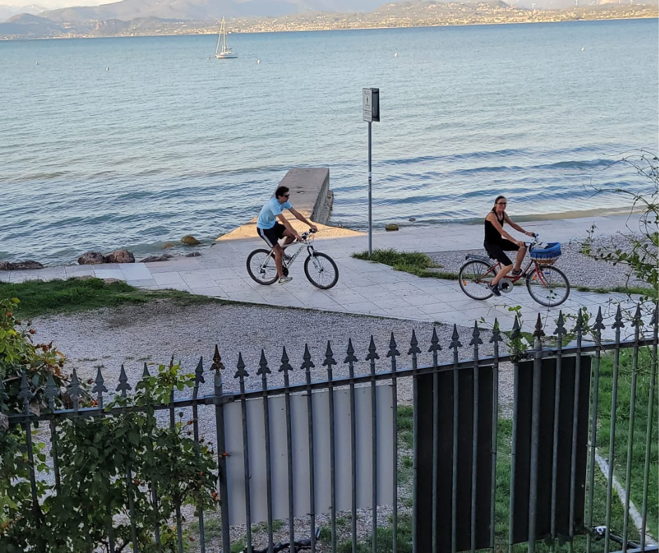 fietsen bij het Gardameer
